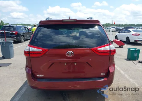 2018 Toyota Sienna Xle Premium 7 Passenger from USA, damaged, VIN 5TDDZ3DC5JS208824